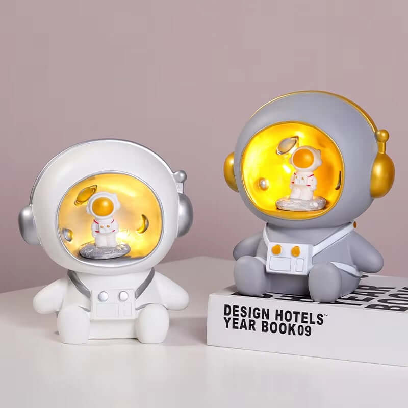 Royallure Astronaut Piggy Bank and Night Lamp for Kids – Space-Themed Design, Dual Functionality, USB or Battery Powered 5