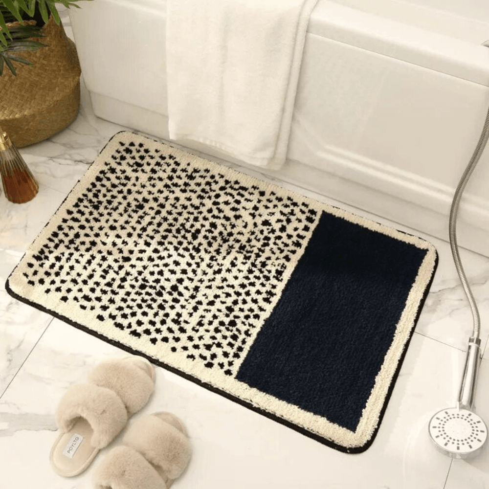 Royallure Non-Slip Microfiber Bath Mat – Soft and Absorbent Bathroom Rug in Modern Abstract Design, Available in Multiple Sizes 3