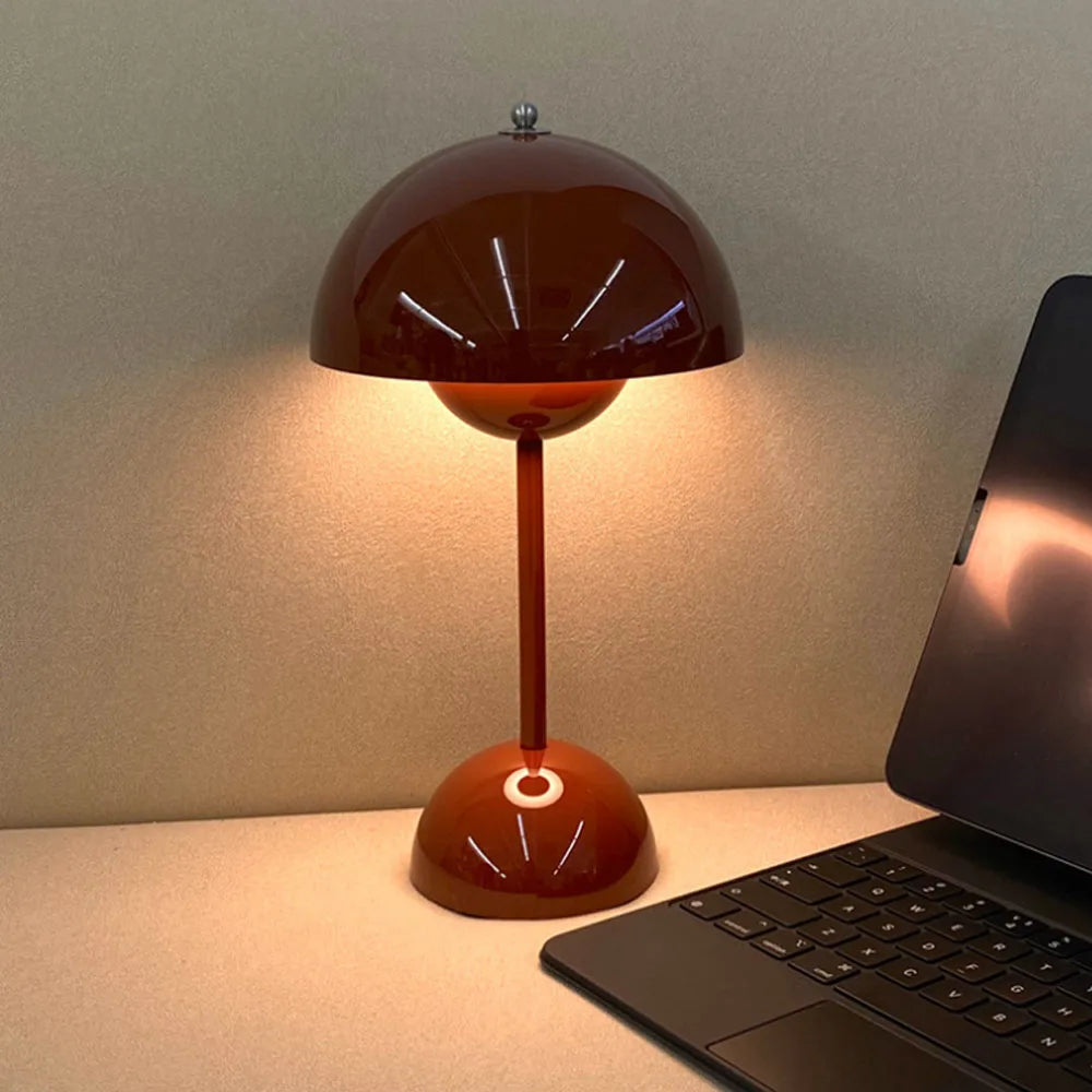 Adjustable Brightness Flowerpot Lamp - Italian Rechargeable Table Lamp VP3 - Red