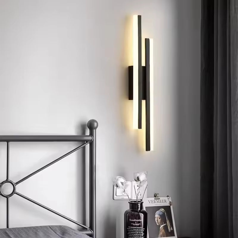 Royallure Rechargeable LED Wall Lamp 4400mAh Wireless with Remote Control