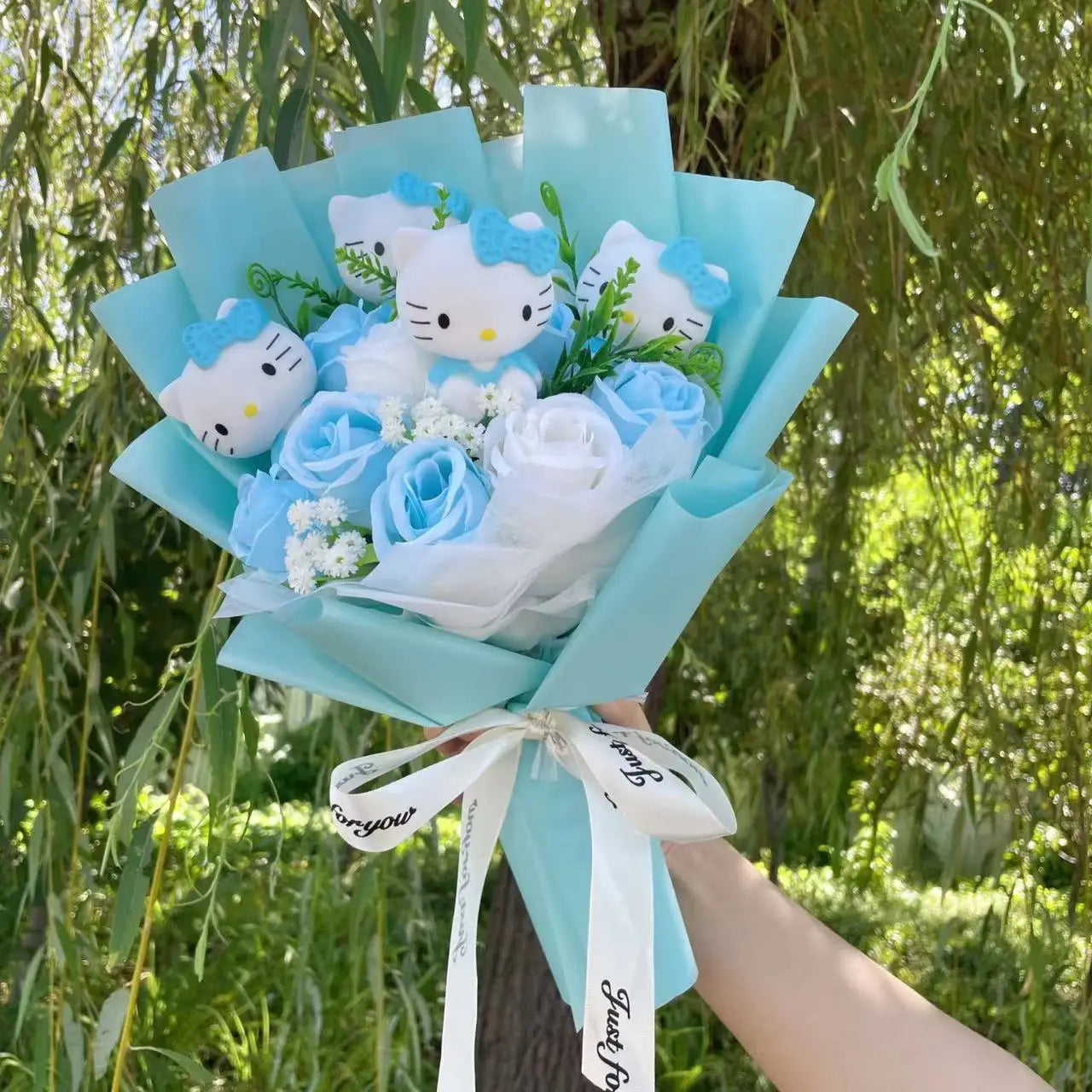 Royelux Hello Kitty Flower Bouquet – Creative Gift for Birthdays & Special Occasions