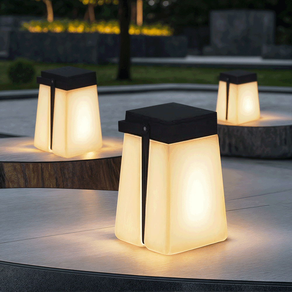 Savannah Outdoor Lamps 1