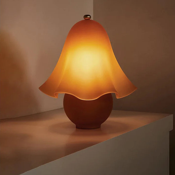 Rayvia French Rretro Handmade White Glass Table Lamp With Copper Accent