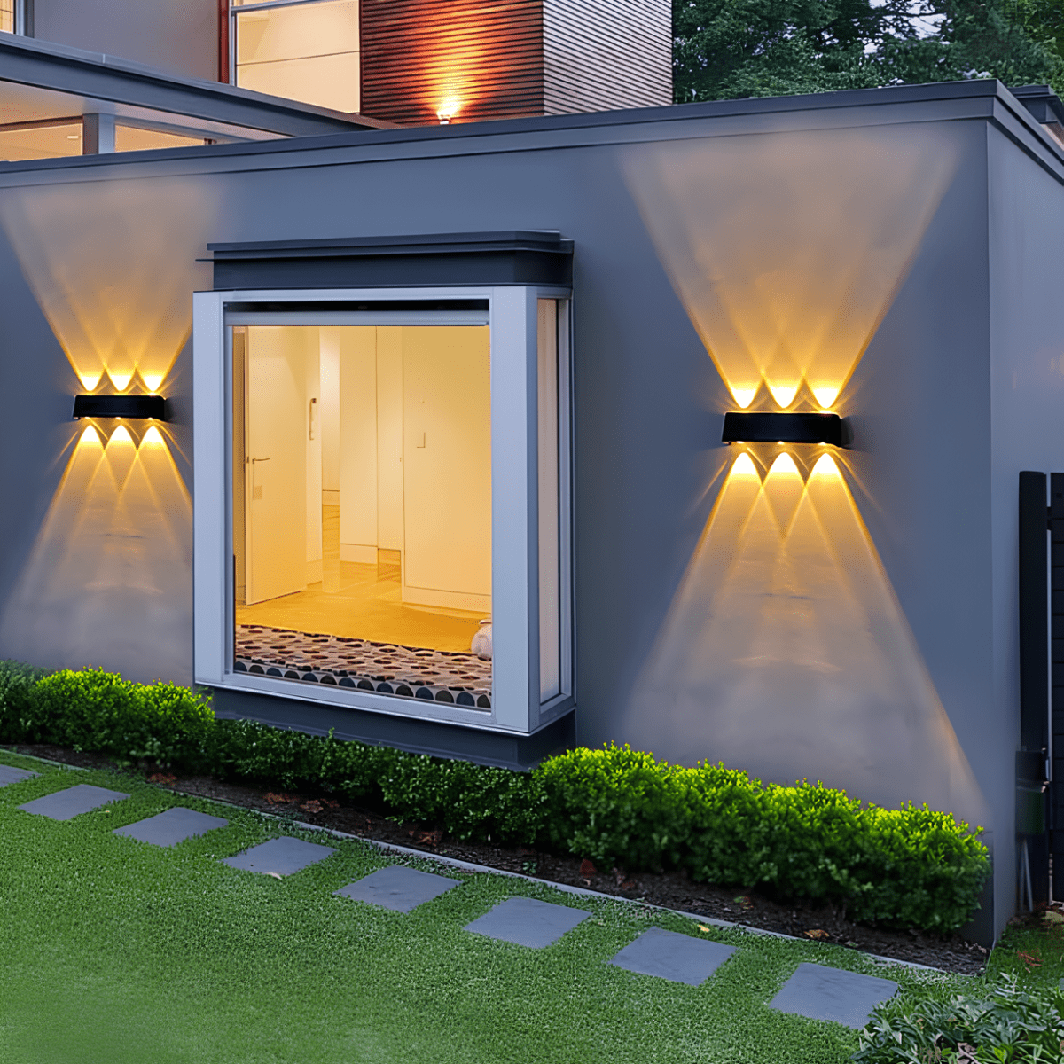 LuxRoyale Solar Powered Wall Light 6 LED Bulbs Outdoor Garden Lighting