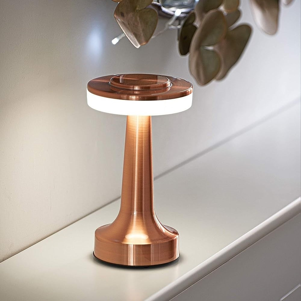 Royaleva Retro Bar Table Lamp - Classic Metallic Accent Light - Rose gold