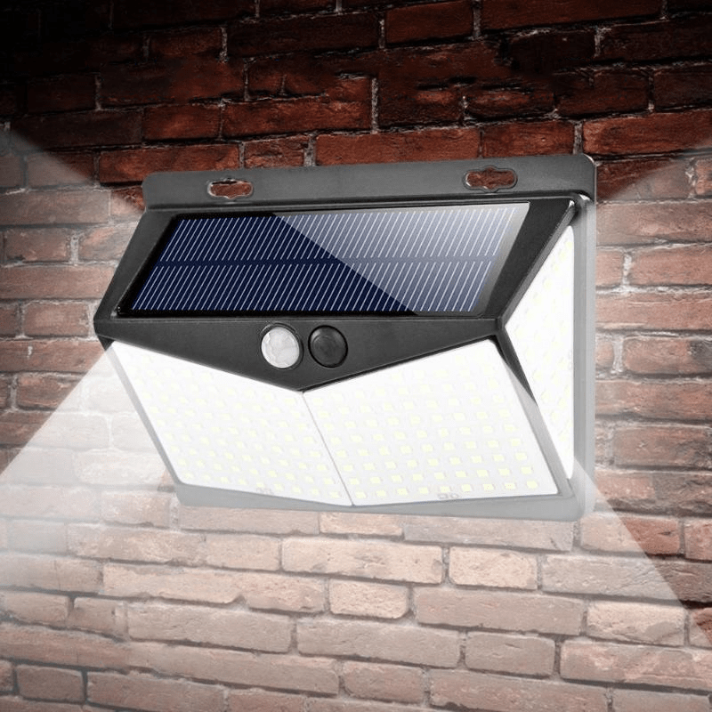 Royaleva Outdoor Solar Light with Motion Detection 800 Lumen
