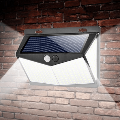 Royaleva Outdoor Solar Light with Motion Detection 800 Lumen