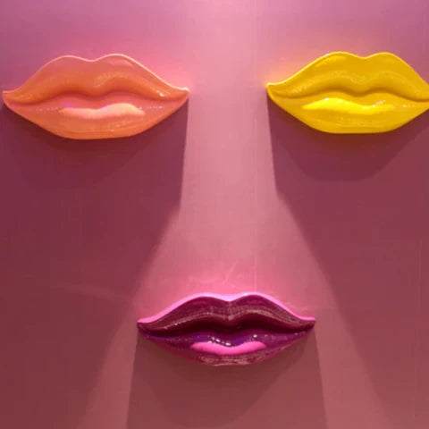 RoyaleGlow Pop Art Lips Wall Sculpture - Modern Glam Room Decor Statement Piece