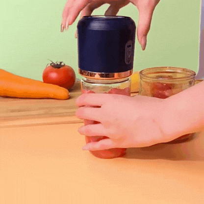6 Blades USB Portable Juicer Maker, Juicer Fruit Juice CupAutomatic Small Electric Juicer Smoothie Blender lce CrushCup