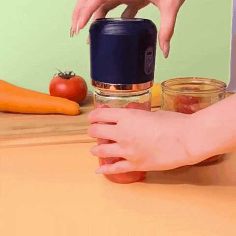 6 Blades USB Portable Juicer Maker, Juicer Fruit Juice CupAutomatic Small Electric Juicer Smoothie Blender lce CrushCup