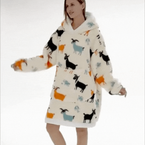 Royaleva Christmas Flannel Hoodie Blanket – Super Long Fleece Pullover for Winter Warmth