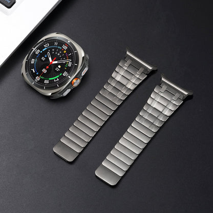 RoyaleGlow AP Frosted Stainless Steel Magnetic Band For Samsung Watch 7 Ultra