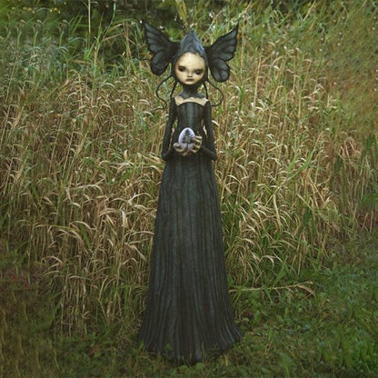 Luxora The Dark and Bizarre Art – Creepy Witch Sculptures