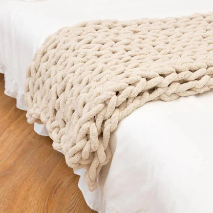 Royaleva Chenille Chunky Knitted Blanket Thick Cable Knit Throw for Couch Bed Sofa