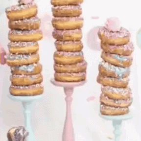 Royallure Wooden Donut Stand and Holder for Displaying Donuts, Muffins and Desserts