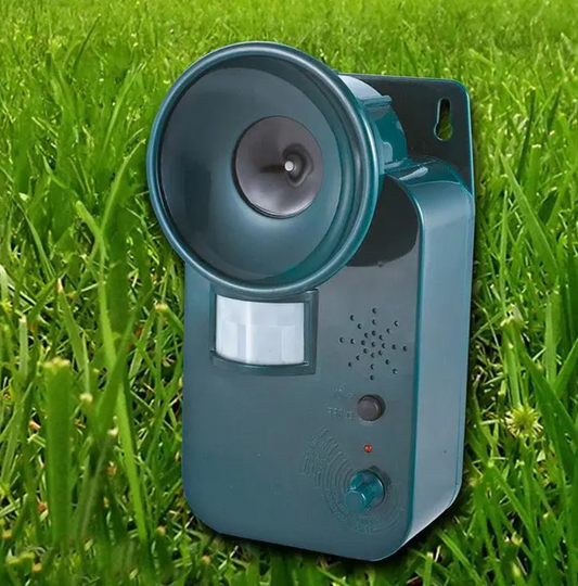 RoyaleGlow 5000sqft 9v Dc Ultra Sonic Cordless Pest Animal Repeller Outdoor Safely Repel Various Animal