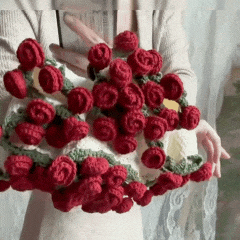 Royallure Rose Throw Blanket Bouquet – Handmade Crochet Flower Gift for Bed & Couch