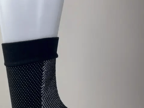 Luxora 4 Pairs of Premium Therapy Socks For Men and Women