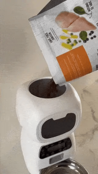 Royaleva Smart Automatic Pet Feeder For Dogs And Cats