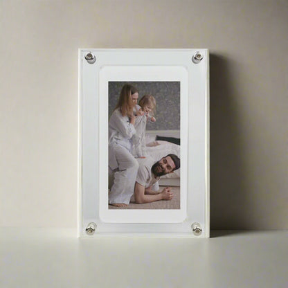 Royaleva Motion Video Frame – Acrylic Digital Display, Customizable & Rechargeable - 5inches / Plug