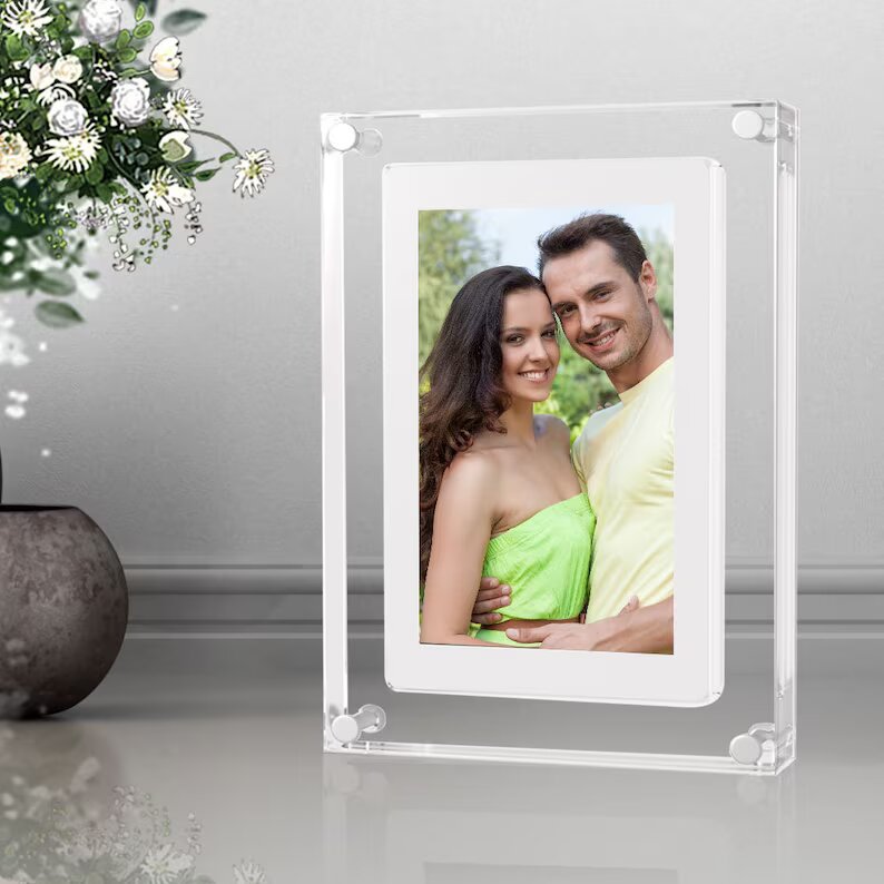 Royaleva Motion Video Frame – Acrylic Digital Display, Customizable & Rechargeable - 5inches / Plug