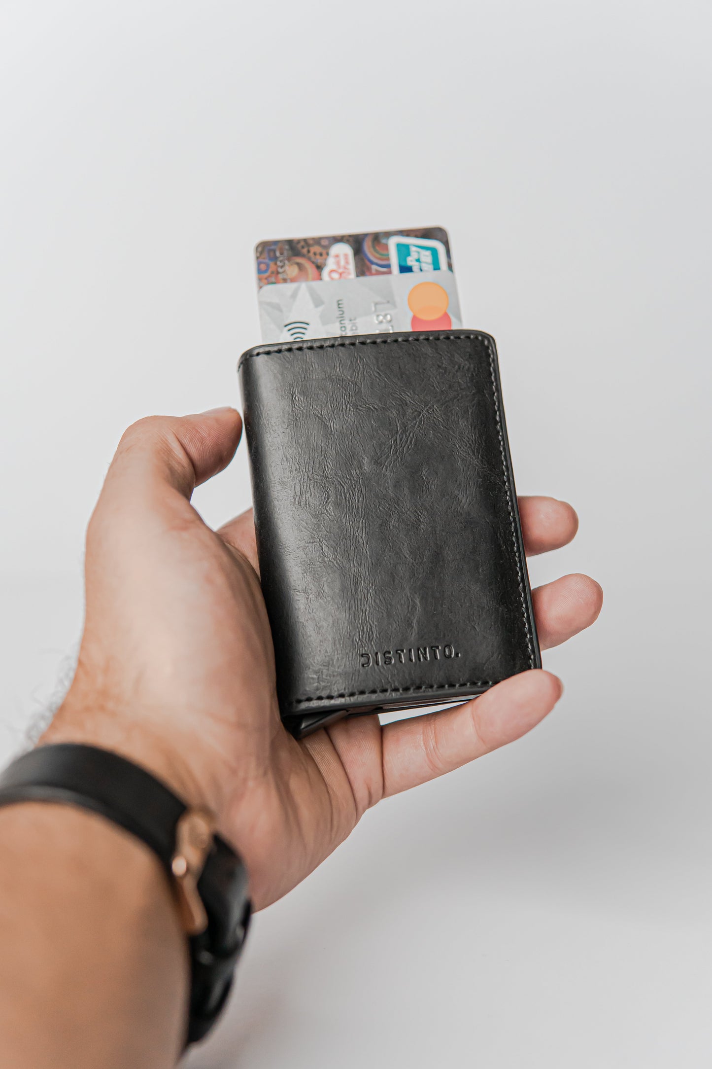 Royaleva Sleek RFID Pop-Up Wallet for Easy Card Access