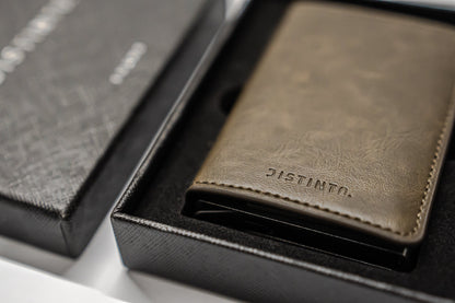Royaleva Sleek RFID Pop-Up Wallet for Easy Card Access