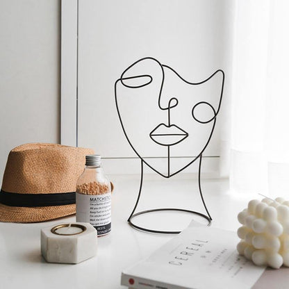 RoyaleGlow ArtForm – Modern Iron Abstract Silhouette Sculpture for Timeless Elegant