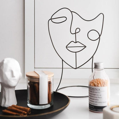 RoyaleGlow ArtForm – Modern Iron Abstract Silhouette Sculpture for Timeless Elegant