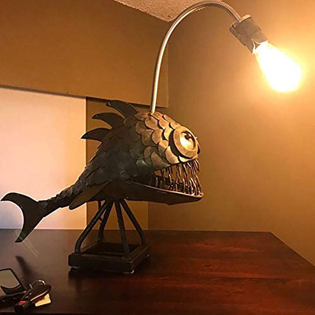 Royallure Angler Fish Lamp – USB Powered LED Night Light for Quirky Home Decor, 15x11x7cm