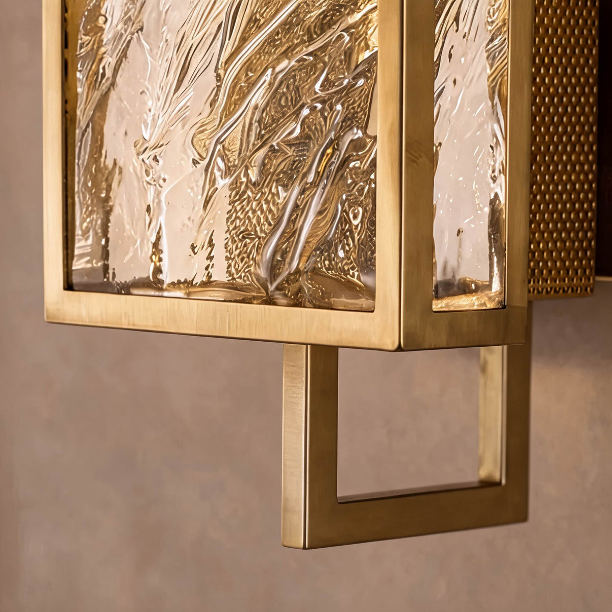 RoyaleGlow Modern Crystal Wall Sconce Light Fixture Metal Frame E14 LED Hardwired Wall Lamp - Royale Basic
