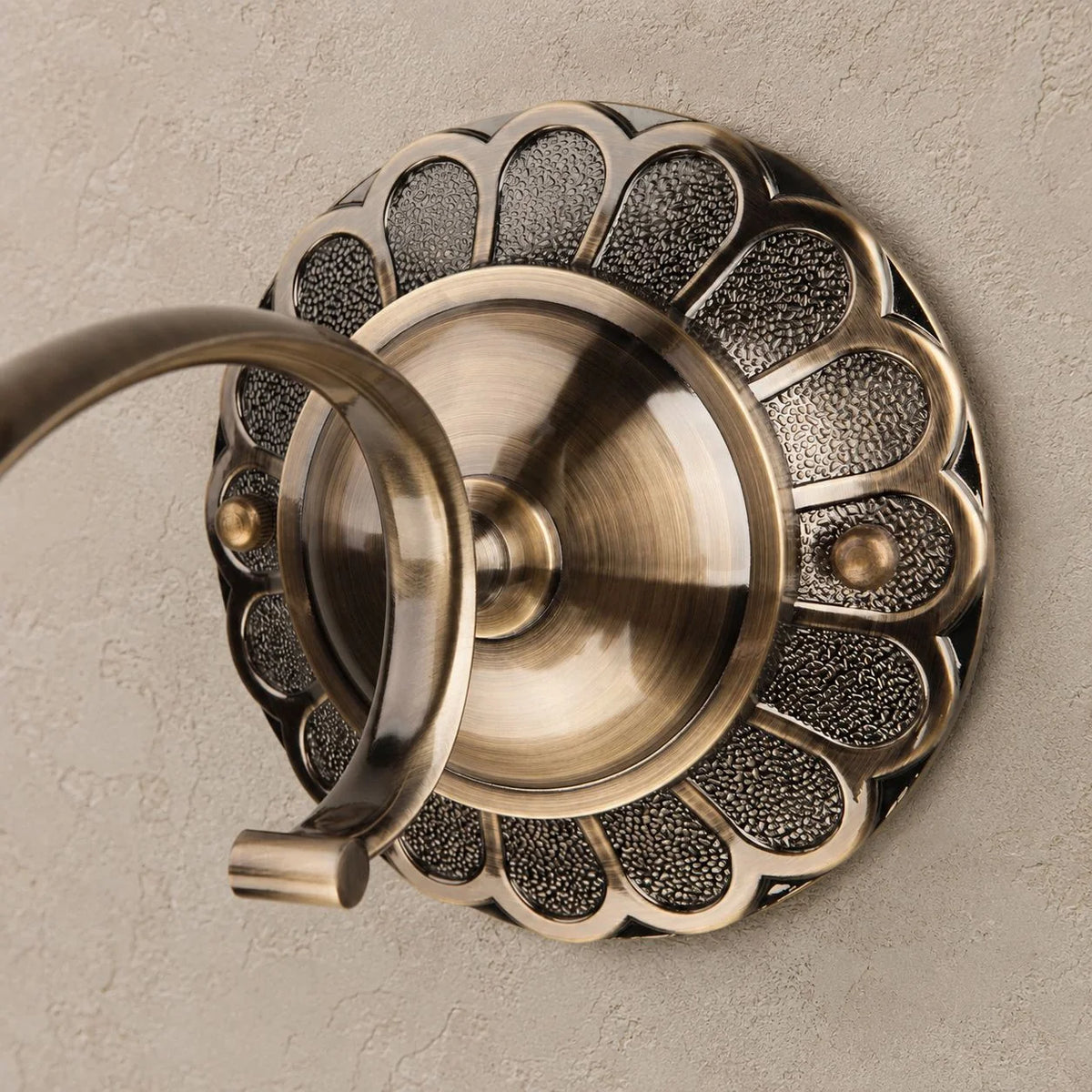Royelux Vintage LED Cylinder Bathroom Vanity Light Wall Mounted Dimmable Fixture - Royale Basic