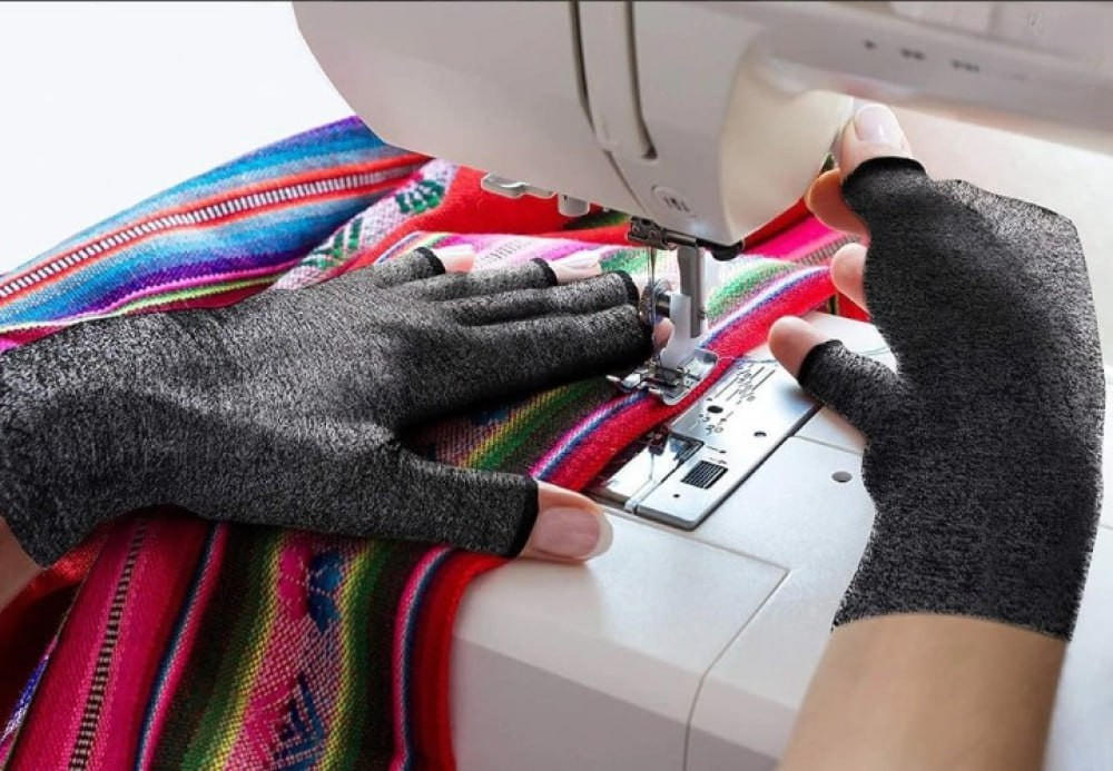 Royaleva Compression Gloves for Arthritis Pain Relief