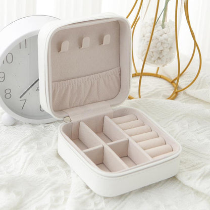 Royaleva Travel Case For Jewelry - Compact & Stylish Storage